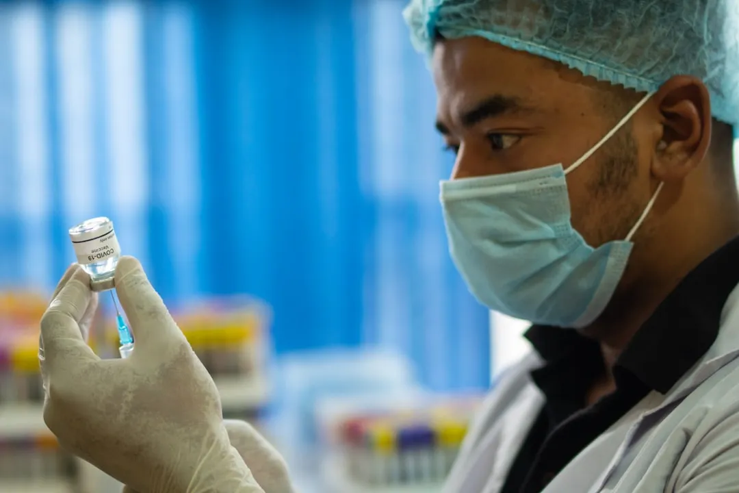 Photo Mask, Vaccine