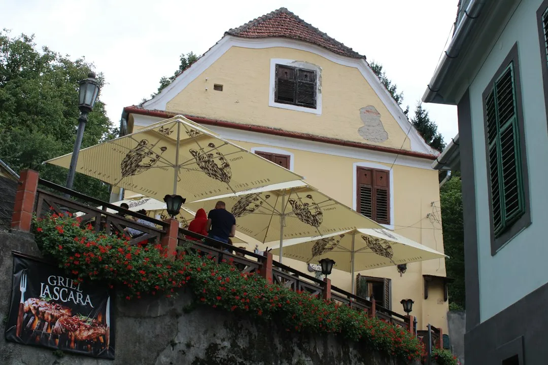Photo restaurants guide Romania